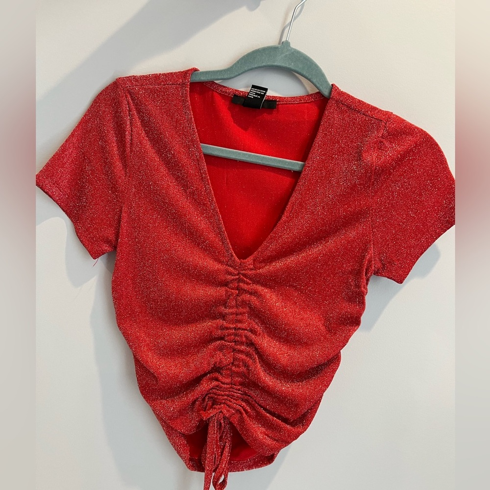Forever 21 Red Metallic Glitter Ruched Crop Top Stretchy Size Large VGUC